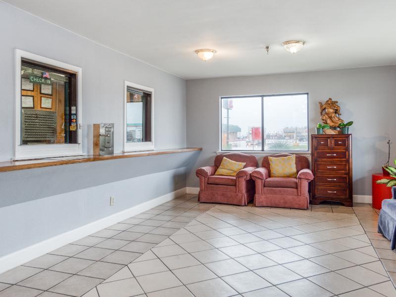 Oyo Hotel San Antonio East Екстер'єр фото