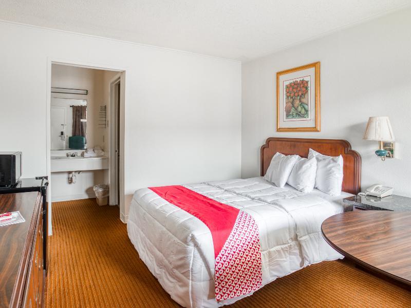 Oyo Hotel San Antonio East Екстер'єр фото