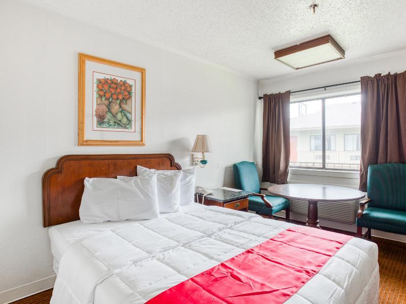 Oyo Hotel San Antonio East Екстер'єр фото